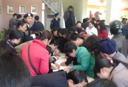 展示中心盛大開(kāi)放 名邦?舒府火爆中唯美綻放